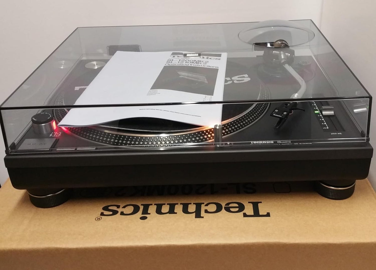 Technics 1210 MK2 platine vinyle - entraînement direct aluminium finition noire - fonctions DJ et reproduction audio - housse antistatique incluse poids 10 kg