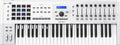 Arturia KeyLab 49 MkII Blanc Clavier maître MIDI USB - 49 touches avec aftertouch - Intégration logicielle avancée - Construction robuste avec 10 superpositions incluses