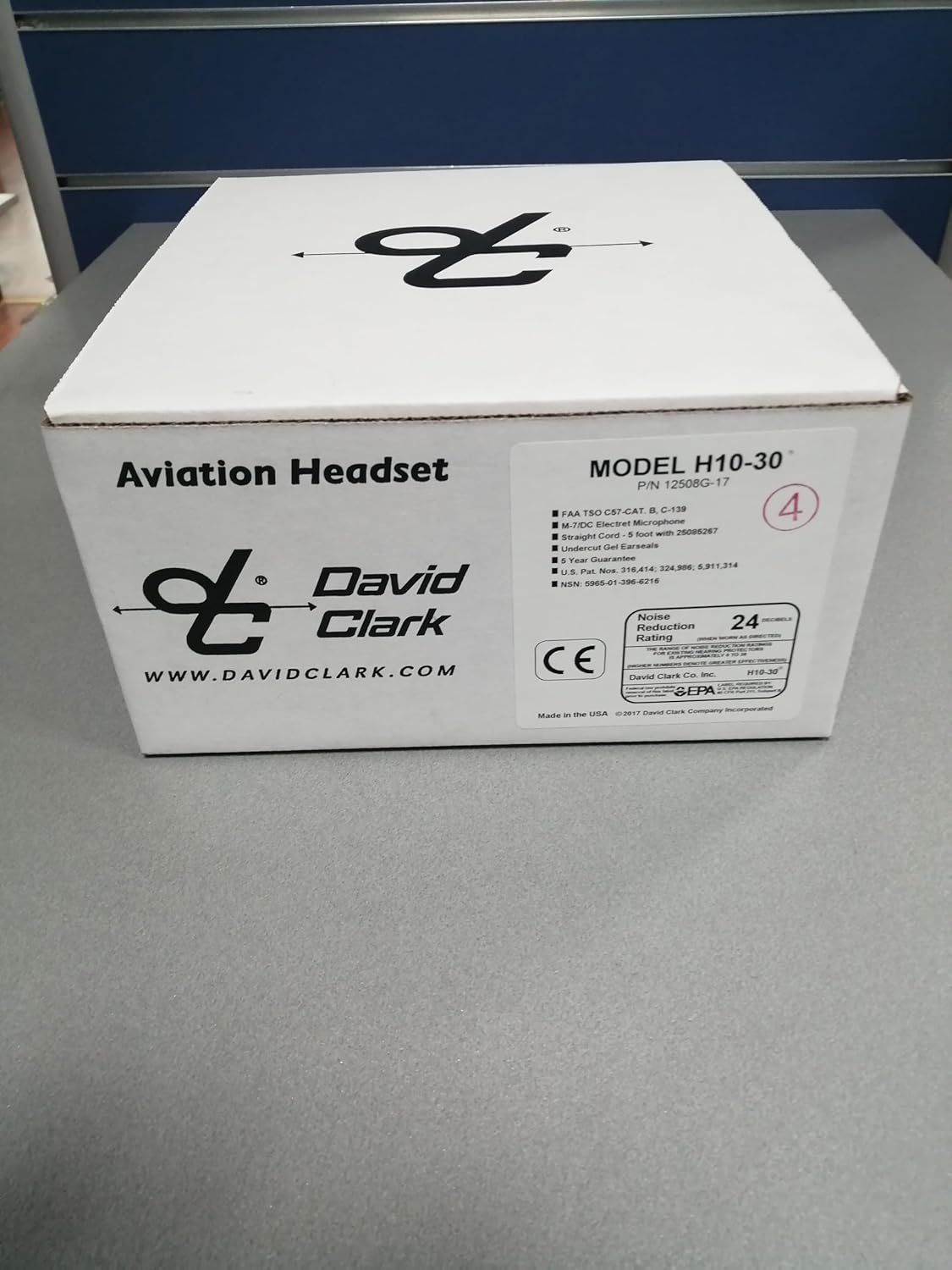 David Clark H10 30 casque professionnel - circum auriculaire vert filaire 150 ohms - suppression active du bruit - jack 6,35 mm pour communication et environnement sonore