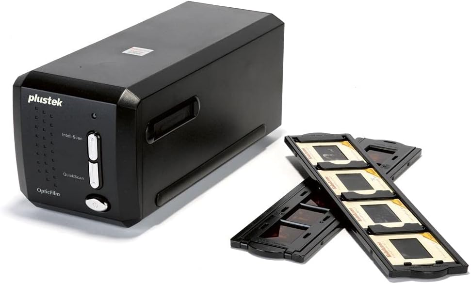 Plustek OpticFilm 8200i AI scanner film - diapositives et négatifs 35 mm résolution 7200 dpi - capteur CCD couleur 48 bits - USB 2.0 SilverFast AI Studio 8 IT8